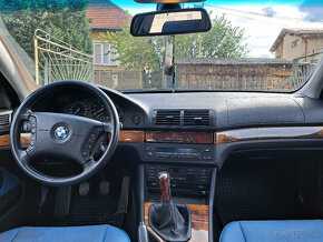 Predám BMW E39 520i facelift - 7