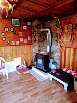 3 -podlažná chatka so záhradkou ovocia a zeleniny - 7