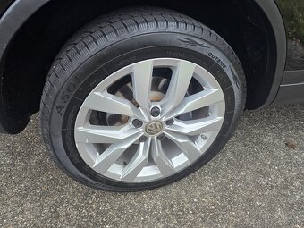 Predam Touareg 2015 Facelift 3,0Tdi 150Kw chip na 210kw plne - 7