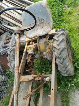 Malotraktor domácej výroby, rám, šasi, nápravy - 7
