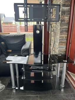 Predám svetla,lustre,vazu,stolík tv , konferečny stolík - 7