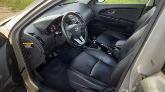 Kia ceed sw 2009, 2,0 CRDI, 6MP, 238300 km - 7