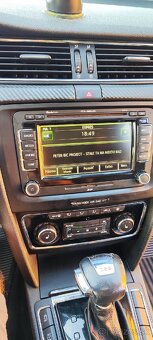 Škoda Superb 2.0TDI 125KW DSG - 7