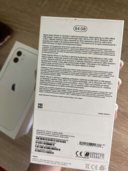 Predám iPhone 11 64gb - 7