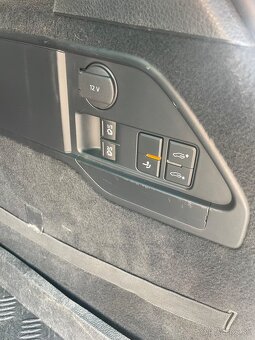 VW Touareg 3.0 TDi 176kw - 7