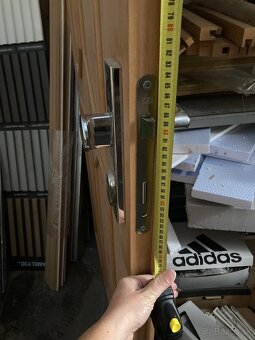 Vchodové dvere do bytu - 7