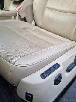 Škoda superb interiér sedadlá - 7