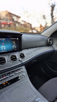 Mercedes-Benz E trieda Sedan 220cdi 4MATIC - 7