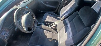 Honda Civic 1.4i - 7