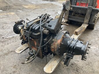 Predám rozpredám zadnú časť traktora zetor crystal - 7