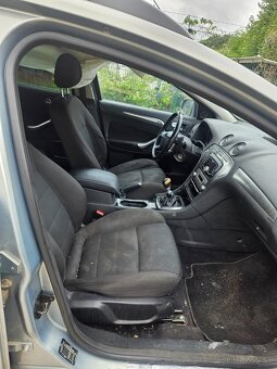 Ford Mondeo MK4 2.0 96 kW manual - 7