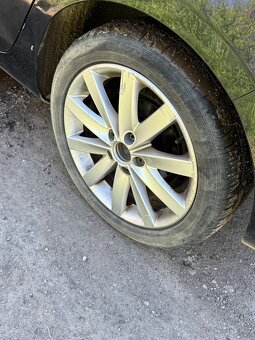 Rozpredam Volkswagen Golf VI 2.0 TDi 103kw . Kod motora : C - 7