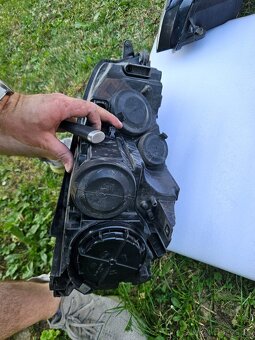 Predám predné svetlá na VW Golf 7 - 7