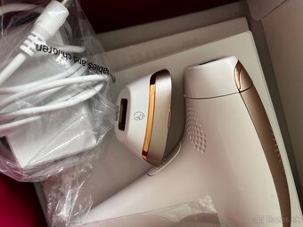 Philips Lumea IPL 7000 - 7