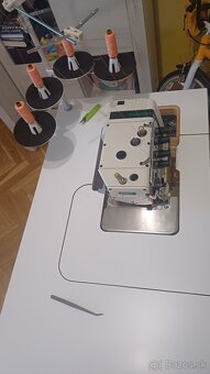 Priemyselný overlock - 7