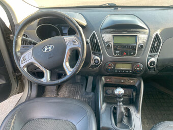 Hyundai ix35 2011, 4x4 - 7