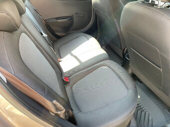 Hyundai i20 1,3i 62kw manuál - 7