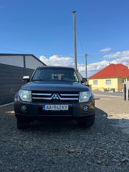 Mitsubishi Pajero 147kw 7 miestne - 7