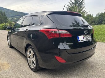 Hyundai I30 1.6 CDRi, STYLE, Kúpené v SR, Nová STK, - 7