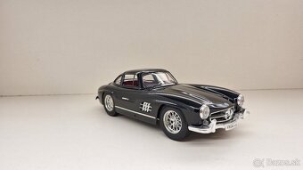 1:18 MERCEDES-BENZ 300SL - 7