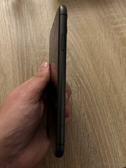 iPhone 11 64 GB - 7