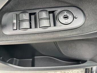 Ford S-MAX 2.0TDC-i 135PS TITANIUM STK - 7