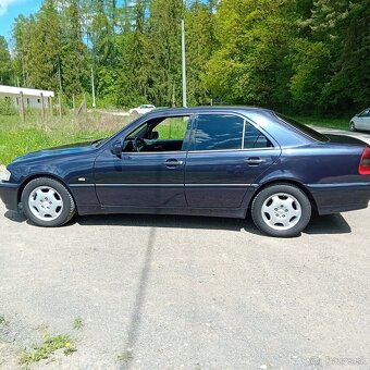 Mercedes-Benz W202 - 7
