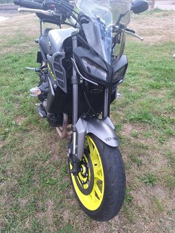 Yamaha MT09 - 7