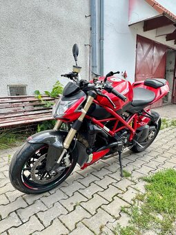 Ducati Streetfighter - 7