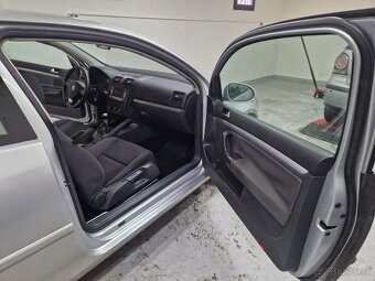 Volkswagen Golf 5 - 7