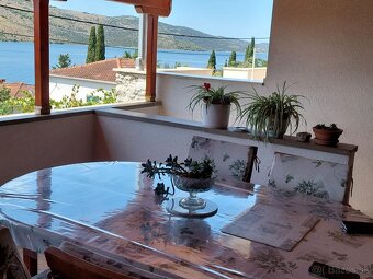 Trogir, Seget Vranjica – Vila s 3 apartmánmi - 7