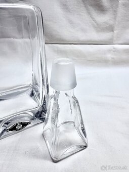 Karafa + 6 štamperlíkov značka Clover Leaf Glass Slovakia - 7