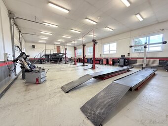 Zabehnutý autoservis s veľkorysým pozemkom a veľkým … - 7