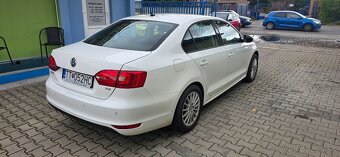 Volkswagen Jetta - 7