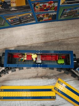 LEGO City Osobný Vlak ( 60197 ) v super stave - 7