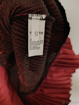 Elegantní třpytivé šaty - 7