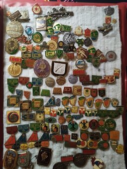 Odznaky a vyznamenania - 7