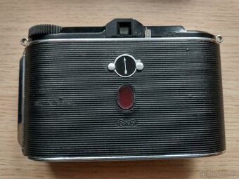 stary fotoaparat s filmom,stativ 20eur - 7