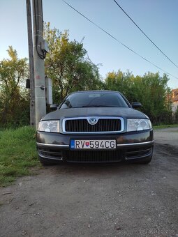 Predám škoda Superb 2,5 V6 114 kw - 7