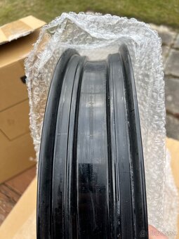 REZERVOVANE Predám nové kolesá na R1200GS 17'', originál - 7