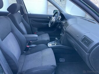 VW Golf IV 2.3 VR5 AUTOMAT - 7