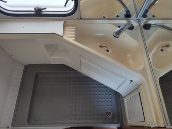 Buerstner 1100kg, WC 100km/h, STK - 7