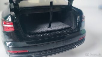 Audi A6 L 1:18 - 7