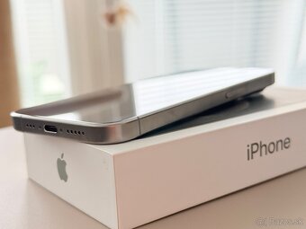 Apple iPhone 15 Pro 256 GB, Natural Titanium - 7
