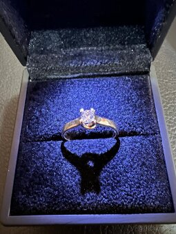 Zlatý dámsky prsteň a prstene - 7