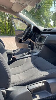 VOLKSWAGEN Passat 2.0 FSI 110 kW - 7