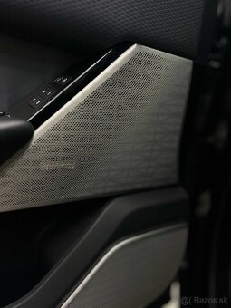 Range Rover Velar 2,0i, 221KW, R-dynamic, ČR - 7