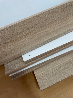 Rám postele 160x200 + drevený rost + nočné stolíky - 7