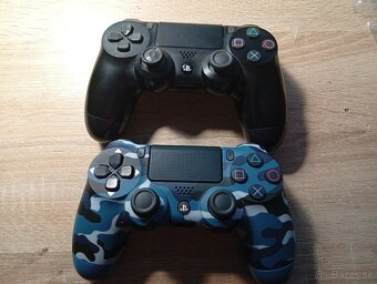 Playstation 4 - 7