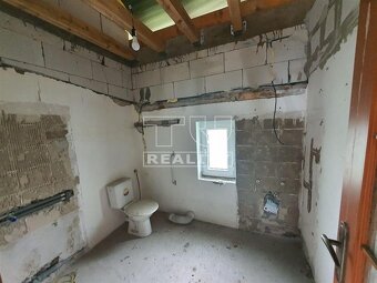 Rozostavaný dom medzi Košicami a Prešovom - 7